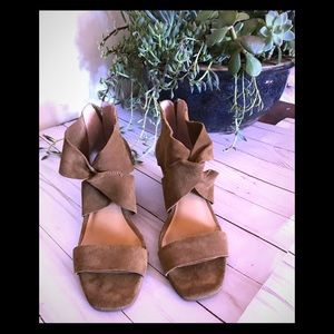 New Lucky Brand Suede Sandals sz 7.5